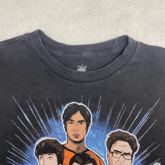 The Big Bang Theory Graphic Tee Thrifted Vintage Style Size M - Picture 9 of 10